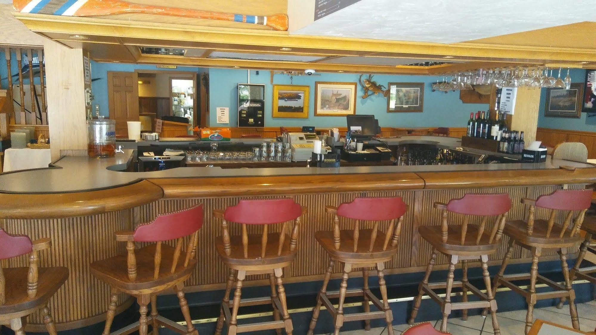 The Lodge At Leathem Smith Стърджън Бей Екстериор снимка